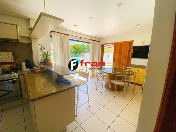 Imagem Casa com 3 Quartos à Venda, 450 m² em Córrego Grande - Florianópolis Imagem Casa com 3 Quartos à Venda, 450 m² em Córrego Grande - Florianópolis