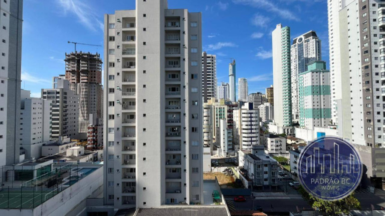 Imagem Cobertura com 3 Quartos à Venda, 180 m² em Centro - Balneário Camboriú