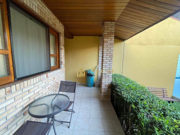 Sobrado com 3 Quartos à Venda, 220 m² em Urbanova - São José Dos Campos