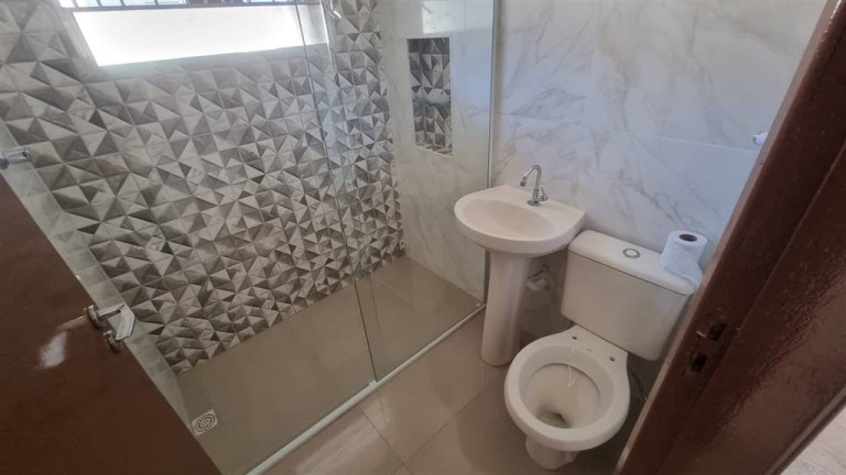 Imagem Casa com 2 Quartos à Venda, em Solemar - Praia Grande Imagem Casa com 2 Quartos à Venda, em Solemar - Praia Grande