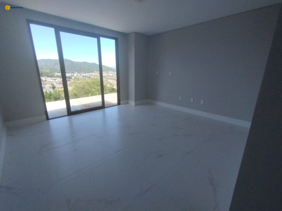 Imagem Casa de Condomínio com 3 Quartos à Venda, 558 m² em Itacorubi - Florianópolis