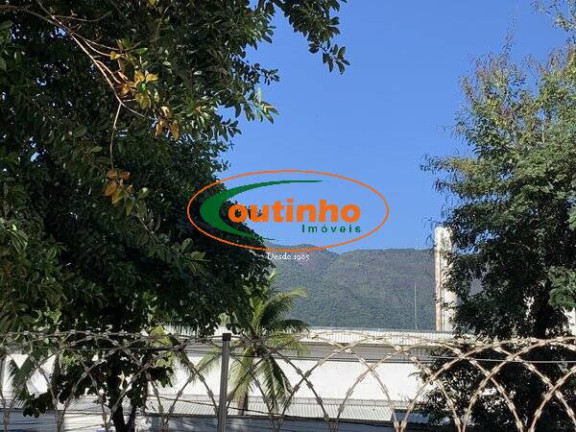 Imagem Casa com 4 Quartos à Venda, 240 m² em Tijuca - Rio De Janeiro Imagem Casa com 4 Quartos à Venda, 240 m² em Tijuca - Rio De Janeiro