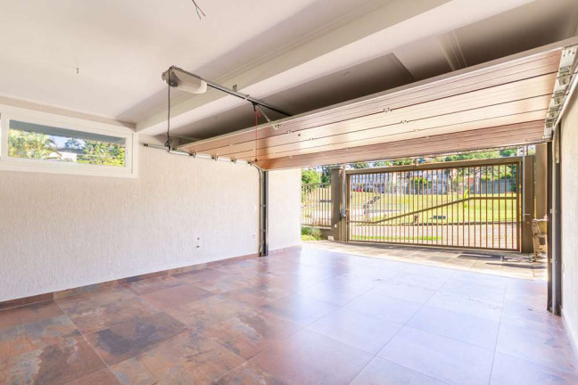 Imagem Casa com 6 Quartos à Venda, 800 m² em Três Figueiras - Porto Alegre Imagem Casa com 6 Quartos à Venda, 800 m² em Três Figueiras - Porto Alegre