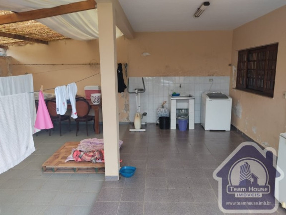 Imagem Sobrado com 3 Quartos à Venda, 244 m² em Vila Lavínia - Mogi Das Cruzes