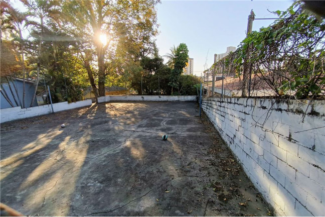 Imagem Terreno à Venda, 2.070 m² em Vila Rosália - Guarulhos Imagem Terreno à Venda, 2.070 m² em Vila Rosália - Guarulhos