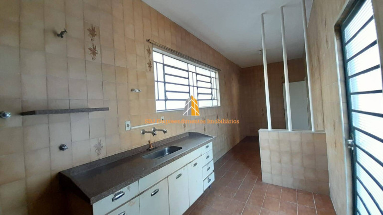 Imagem Casa com 5 Quartos à Venda, 140 m² em Instituto De Previdência - São Paulo Imagem Casa com 5 Quartos à Venda, 140 m² em Instituto De Previdência - São Paulo
