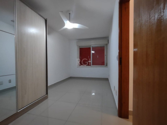 Imagem Apartamento com 2 Quartos à Venda, 61 m² em Medianeira - Porto Alegre