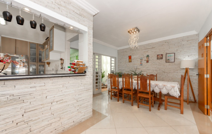Imagem Casa com 4 Quartos à Venda, 188 m² em Vila Guedes - São Paulo