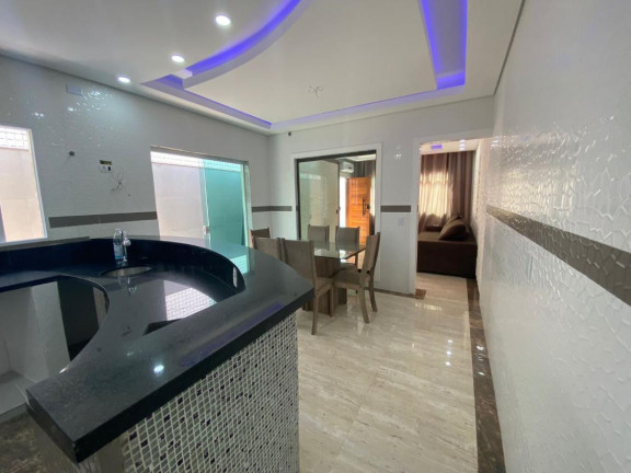 Imagem Casa com 2 Quartos à Venda, 125 m² em Flórida - Praia Grande Imagem Casa com 2 Quartos à Venda, 125 m² em Flórida - Praia Grande