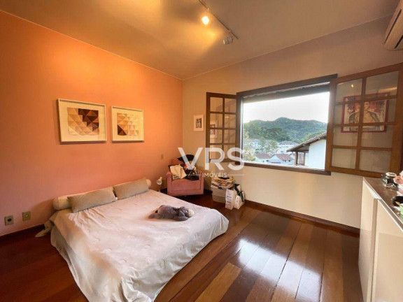 Imagem Casa com 3 Quartos à Venda, 231 m² em Panorama - Teresópolis Imagem Casa com 3 Quartos à Venda, 231 m² em Panorama - Teresópolis