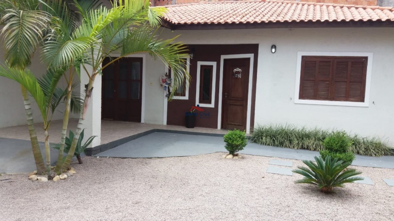 Casa com 6 Quartos à Venda, 250 m² em Ingleses Do Rio Vermelho - Florianópolis