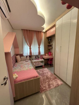 Imagem Apartamento com 3 Quartos à Venda, 151 m²