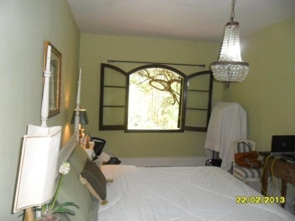 Imagem Casa com 4 Quartos à Venda, 3.082 m² em Embu Das Artes Imagem Casa com 4 Quartos à Venda, 3.082 m² em Embu Das Artes