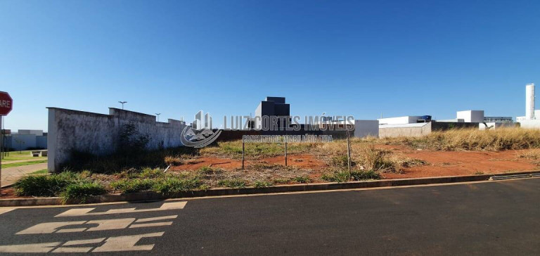 Terreno à Venda, 250 m² em Aclimação - Uberlândia