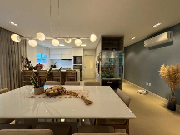 Imagem Apartamento com 3 Quartos à Venda, 130 m² em Centro - Balneário Camboriú Imagem Apartamento com 3 Quartos à Venda, 130 m² em Centro - Balneário Camboriú