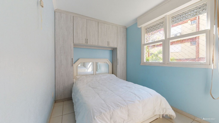 Imagem Imóvel com 2 Quartos à Venda, 48 m² em Camaquã - Porto Alegre