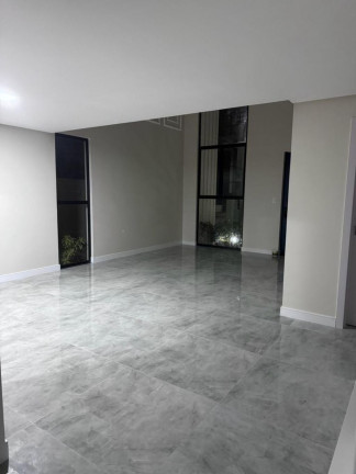 Imagem Casa com 4 Quartos à Venda, 285 m² em Centro - Camaçari Imagem Casa com 4 Quartos à Venda, 285 m² em Centro - Camaçari