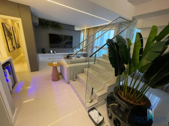 Imagem Apartamento com 3 Quartos à Venda, 240 m² em Centro - Balneário Camboriú Imagem Apartamento com 3 Quartos à Venda, 240 m² em Centro - Balneário Camboriú