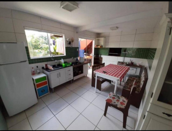Imagem Casa com 5 Quartos à Venda, em Campeche - Florianópolis Imagem Casa com 5 Quartos à Venda, em Campeche - Florianópolis