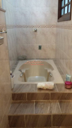 Imagem Casa de Vila com 3 Quartos à Venda, 345 m²