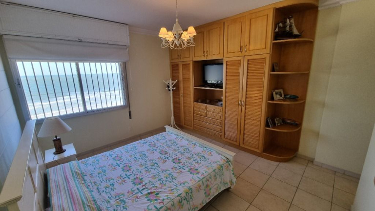 Imagem Apartamento com 3 Quartos à Venda, 190 m² em Pitangueiras - Guarujá Imagem Apartamento com 3 Quartos à Venda, 190 m² em Pitangueiras - Guarujá