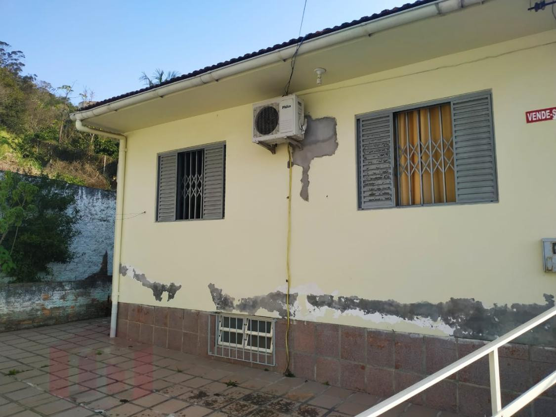 Imóvel com 4 Quartos à Venda, 400 m²