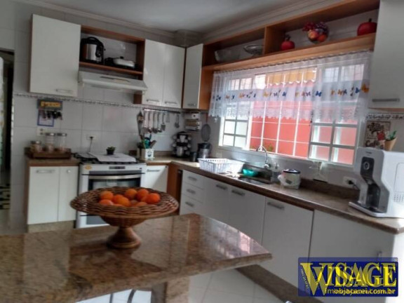 Imagem Casa com 3 Quartos à Venda, em Cid. Jardim - Jacareí Imagem Casa com 3 Quartos à Venda, em Cid. Jardim - Jacareí