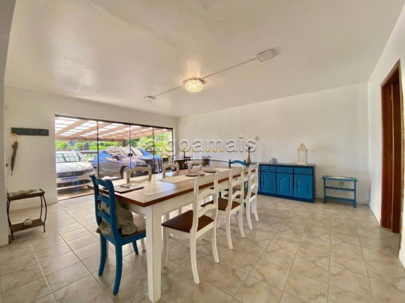 Imagem Casa com 6 Quartos à Venda, 195 m² em Centro - Xangri-lá Imagem Casa com 6 Quartos à Venda, 195 m² em Centro - Xangri-lá