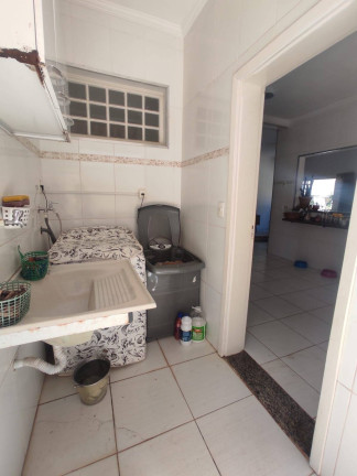 Imagem Casa com 4 Quartos à Venda, em Limeira Imagem Casa com 4 Quartos à Venda, em Limeira