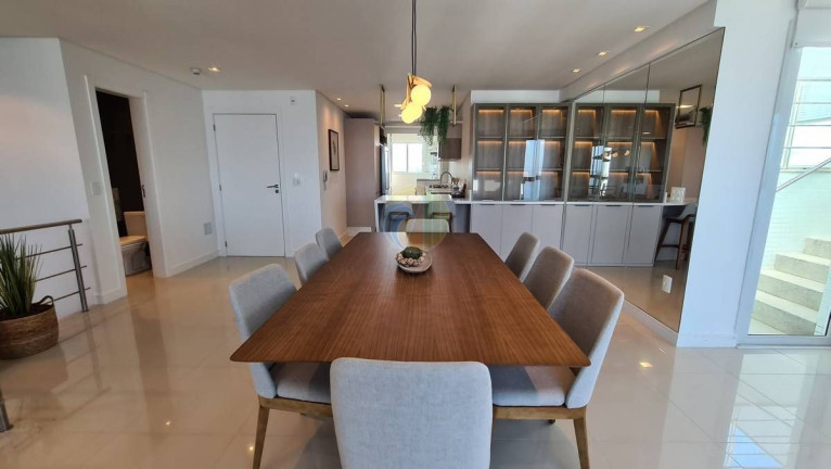 Imagem Cobertura com 4 Quartos à Venda, 270 m² em Pioneiros - Balneário Camboriú