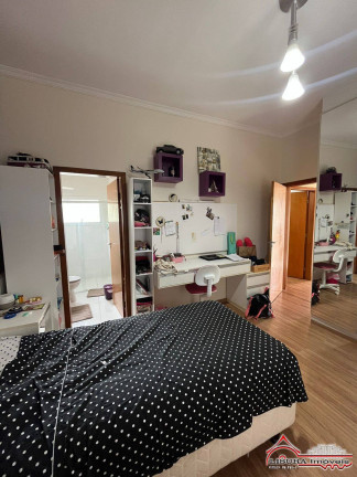 Imagem Casa com 3 Quartos à Venda, 240 m² em Loteamento Villa Branca - Jacareí Imagem Casa com 3 Quartos à Venda, 240 m² em Loteamento Villa Branca - Jacareí