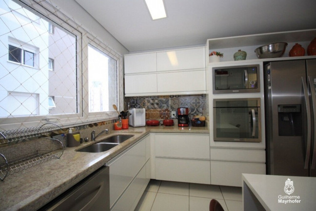 Imagem Imóvel com 3 Quartos à Venda, 158 m² em Menino Deus - Porto Alegre Imagem Imóvel com 3 Quartos à Venda, 158 m² em Menino Deus - Porto Alegre