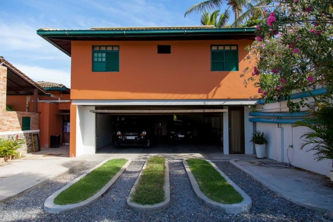Imagem Casa com 6 Quartos à Venda, 8.000 m² em Busca Vida - Camaçari
