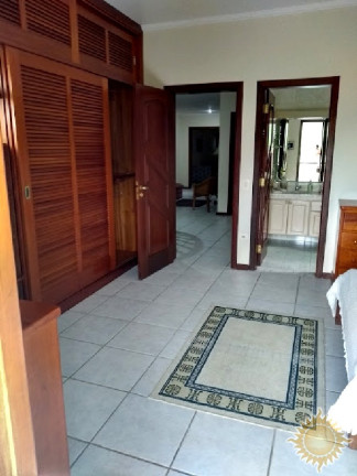 Imagem Casa com 4 Quartos à Venda, 800 m² em Toninhas - Ubatuba Imagem Casa com 4 Quartos à Venda, 800 m² em Toninhas - Ubatuba