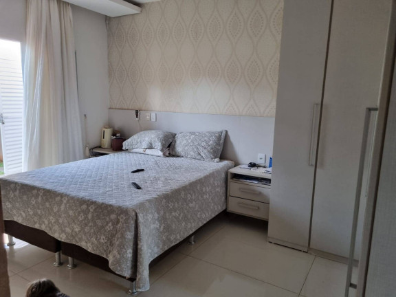 Imagem Casa de Condomínio com 4 Quartos à Venda, em Jardim Itália - Cuiabá Imagem Casa de Condomínio com 4 Quartos à Venda, em Jardim Itália - Cuiabá