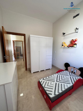 Imagem Casa com 3 Quartos à Venda, 172 m² em Santa Genoveva - Goiânia