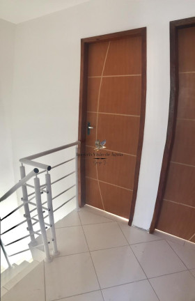 Imagem Sobrado com 3 Quartos à Venda, em Cidade Industrial - Curitiba Imagem Sobrado com 3 Quartos à Venda, em Cidade Industrial - Curitiba