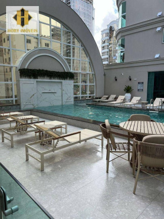 Apartamento com 3 Quartos à Venda, 130 m² em Meia Praia - Itapema