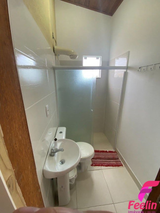 Imagem Casa com 3 Quartos à Venda, 141 m² em Carianos - Florianópolis Imagem Casa com 3 Quartos à Venda, 141 m² em Carianos - Florianópolis