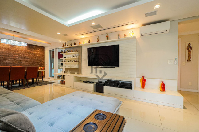 Imagem Apartamento com 4 Quartos à Venda, 245 m² em Vila Mariana - São Paulo