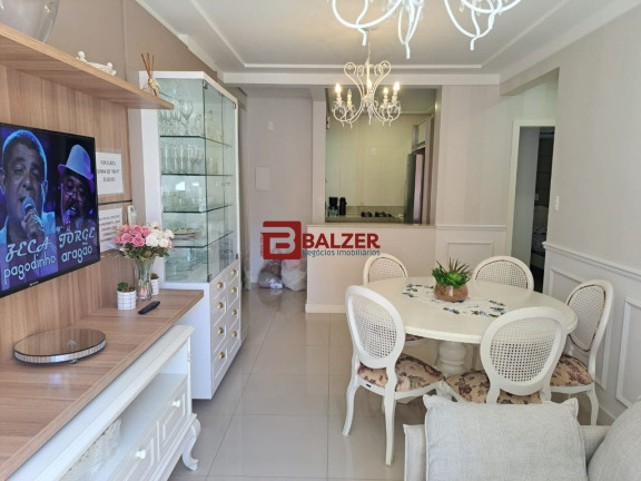 Imagem Apartamento com 2 Quartos à Venda, 66 m² em Centro - Florianópolis Imagem Apartamento com 2 Quartos à Venda, 66 m² em Centro - Florianópolis