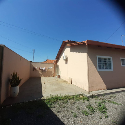 Imagem Casa com 3 Quartos à Venda, 228 m² em Setor Araguaia - Aparecida De Goiânia
