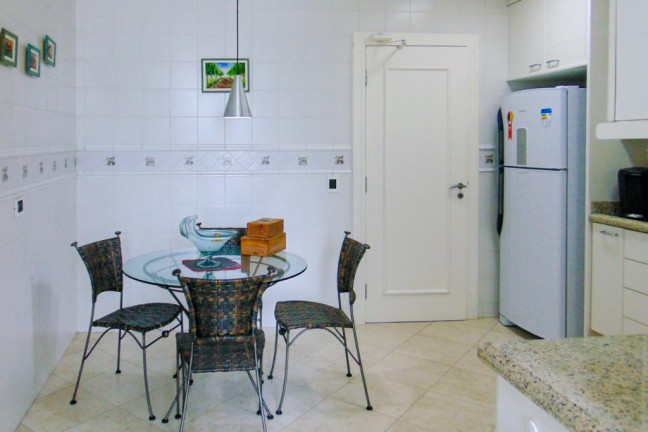 Imagem Apartamento com 4 Quartos à Venda, 160 m² em Pitangueiras - Guarujá Imagem Apartamento com 4 Quartos à Venda, 160 m² em Pitangueiras - Guarujá