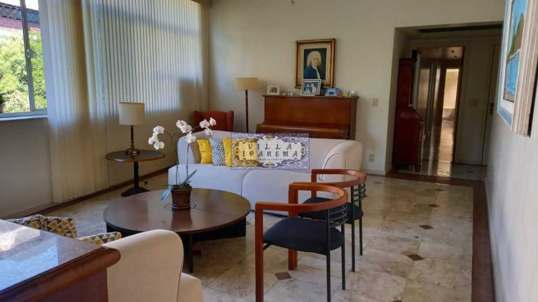 Imagem Apartamento com 4 Quartos à Venda, 170 m² em Tijuca - Rio De Janeiro Imagem Apartamento com 4 Quartos à Venda, 170 m² em Tijuca - Rio De Janeiro