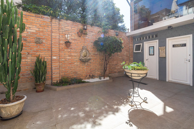 Imagem Casa com 3 Quartos à Venda, 280 m² em água Branca - São Paulo