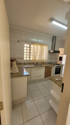 Imagem Casa com 3 Quartos à Venda, 280 m² em Residencial Cambuy - Araraquara Imagem Casa com 3 Quartos à Venda, 280 m² em Residencial Cambuy - Araraquara