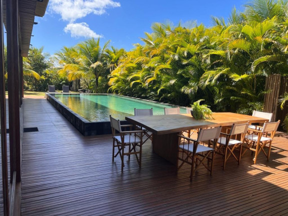 Casa com 5 Quartos à Venda, 320 m² em Praia Do Forte - Praia Do Forte