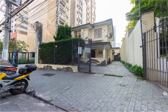 Imagem Casa com 4 Quartos à Venda, em Paraíso - São Paulo Imagem Casa com 4 Quartos à Venda, em Paraíso - São Paulo