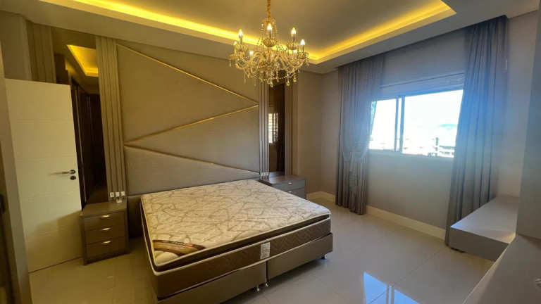 Imagem Apartamento com 4 Quartos à Venda, 268 m² em Meia Praia - Itapema