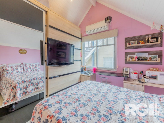 Imagem Casa de Condomínio com 4 Quartos à Venda, 257 m² em Jardim Carvalho - Porto Alegre Imagem Casa de Condomínio com 4 Quartos à Venda, 257 m² em Jardim Carvalho - Porto Alegre